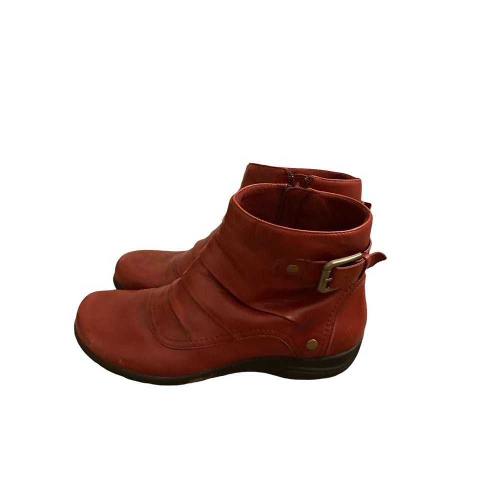 Clarks Red Leather Ankle Booties Womens Size 9 67690